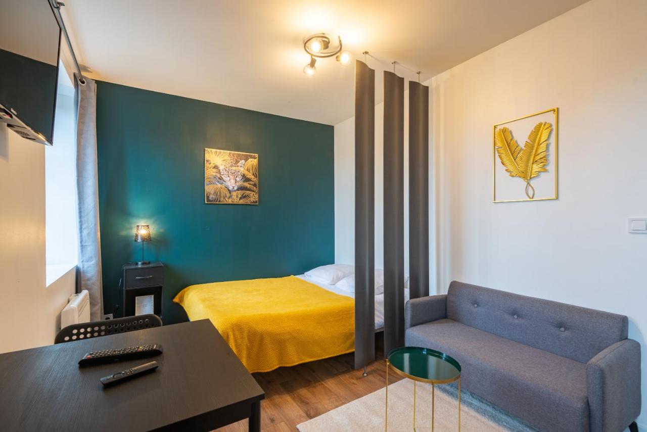 Bistrot 8 Apartment Nazelles-Negron Bagian luar foto